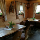 Jagerhutte Baita Del Cacciatore inside