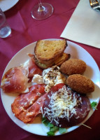 L' Angoletto Di Enrico food