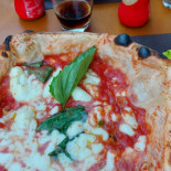 Pizzalo' Arcofelice Nourriture