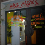 Miss Pizza's Extérieur