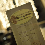 Rosengarden Dentro