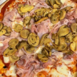 Pizza Dream's Di Dencu Marcel food