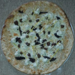 Pizz'in Piazza food