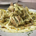 Le Crescentine Di Novella food
