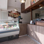 Pizza Mya inside