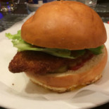 Ivy's Burger food