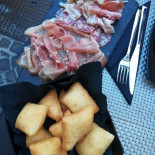 Adelardi Food