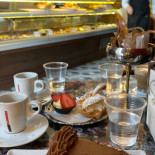 Pinti Pasticceria Nourriture