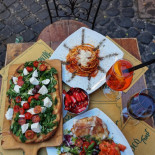 Mimi E Coco Trast Comida