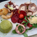 Paradise 2.0 food