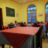 Pizzeria Da Tore À l'intérieur