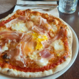 Medel Pizzeria Nourriture