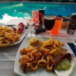 Pausania Inn Comida