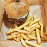 Io Eat&greet Nourriture