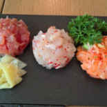 I-sushi inside