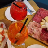 Prosciutteria La Douja food