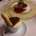 Duae Nourriture