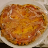 Pizzeria All'emanuel Vittorio food