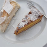 Elefante Bianco food