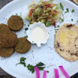 Riska Libanese food