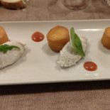 Osteria Monelli food