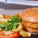 V6 Pub Grill Comida