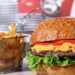 V6 Pub Grill Comida