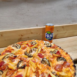 Ricky's Pizza Nourriture