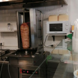 Costantinopoli Kebab Pizzeria inside