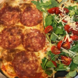 Pizzeria Iris food