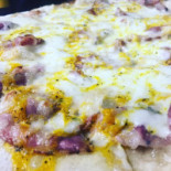 Pizza Reale food