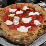 Squib Pizza More Nourriture