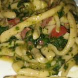 Il Bizzarro Beach Club food