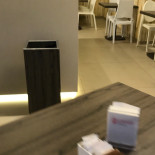 Le Plaisir Cafe À l'intérieur