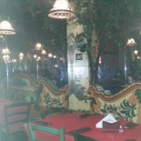 Kalispera À l'intérieur