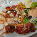 Lo Scoglio food