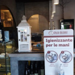 Che C'è C'è À l'intérieur