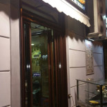 Pizzeria E Trattoria Iorio inside