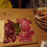 Tschurtsch Keller food