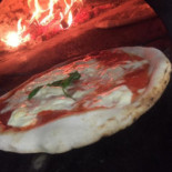 Mozzarella E Basilico Quarto (na) Comida