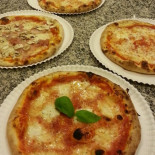 Pizza In Piazza food