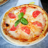 Alpi Pizzeria Comida