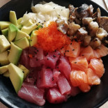 Zanga Sushi food
