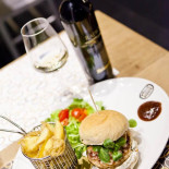 Mystic Burger Comida