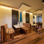 Hambù Hamburgeria E Pinseria À l'intérieur