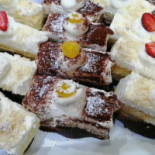 Pasticceria E Gelateria Sorelle Pino food