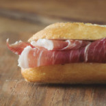 100 Montaditos food