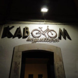 Kaboom Cafe' Comida