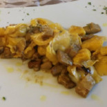 Calaluna Pizzeria A Ravenna food