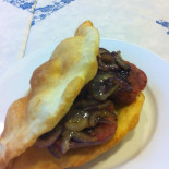 Le Crescentine Di Novella food
